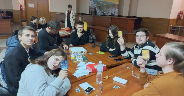 Запрошуємо до клубу настільних ігор «Джуманджі» / We invite you to the "Jumanji" board game club!