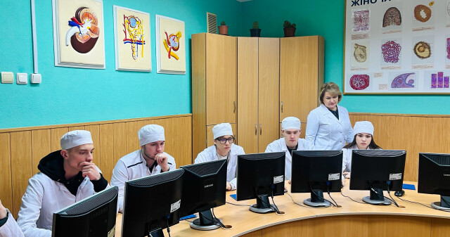 Старт екзаменів: першими складають студенти ОПП «Стоматологія СНТН» / Exams Begin: Students of the “Dentistry SNTS” Program Are the First to Sit Their Exams