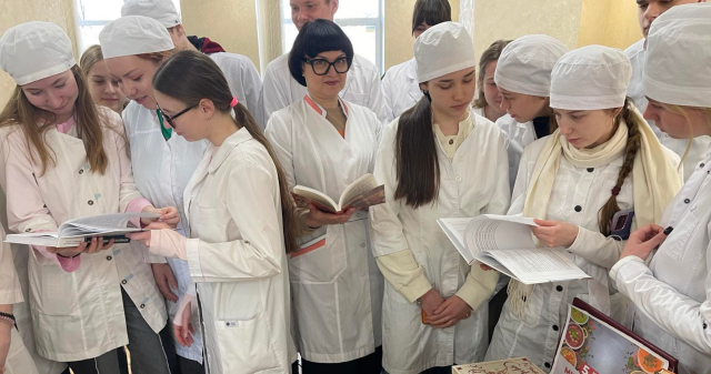 До Всесвітнього дня здоров’я: у ПДМУ презентували книжкову виставку та обговорили складові здорового способу життя