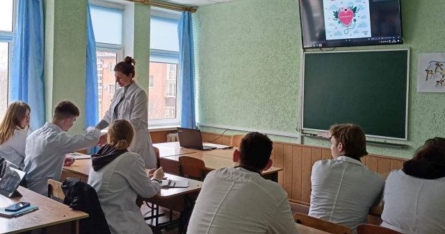 «30 кроків до добробуту медика»: інтерактивний захід до Всесвітнього дня здоров’я / “30 Steps to a Medical Professional’s Well-Being”: Interactive Event for World Health Day
