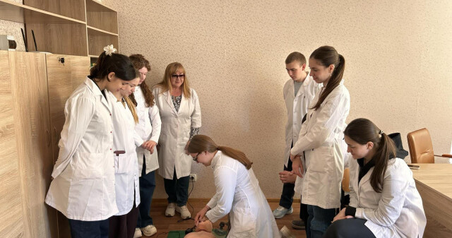 Практичні навички, що рятують життя: мінімайстер-класи кафедри внутрішньої медицини № 3 з фтизіатрією