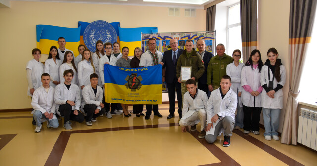 «Захисники України: шлях героїв і місія медиків» — у ПДМУ вшанували День захисників і захисниць України