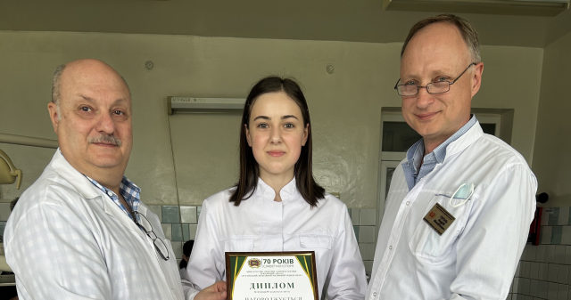 Науковий успіх студентки ПДМУ відзначили на всеукраїнській медико-фармацевтичній конференції