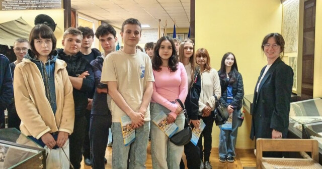 До Міжнародного дня музеїв: музей історії ПДМУ відвідали старшокласники Великосорочинського ліцею
