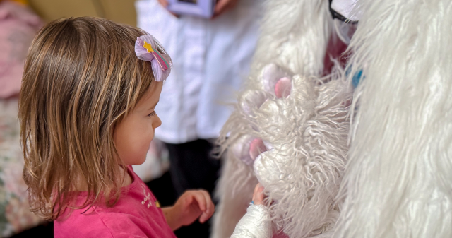 Турбота, що дарує посмішки: волонтери «Єдність» ПДМУ відвідали маленьких пацієнтів / Care That Brings Smiles: PSMU “Yednist” Volunteers Visit Young Patients