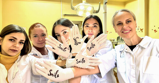До Всесвітнього дня усмішки / On the Occasion of World Smile Day