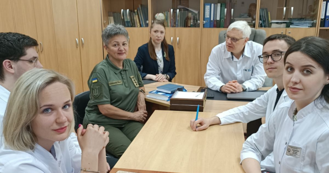 У День Незалежності України на кафедрі нервових хвороб говорили про досвід військової медицини та професійну етику лікаря