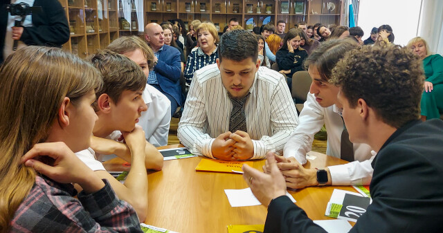 Знання, логіка і командний дух: у ПДМУ відбулася гра «Ubi? Quando? Quid?» / Knowledge, Logic and Team Spirit: “Ubi? Quando? Quid?” Intellectual Game Held at PSMU