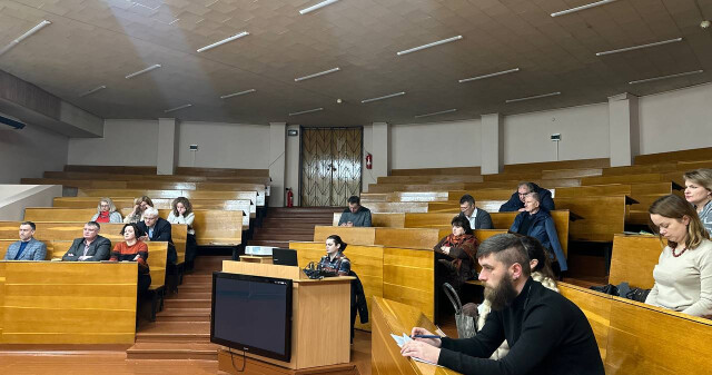 Вчена рада медичного факультету №1 обговорила підготовку до ОСПКІ та КРОКів / Academic Council of Medical Faculty No. 1 Discusses Preparation for OSCE and KROK Exams